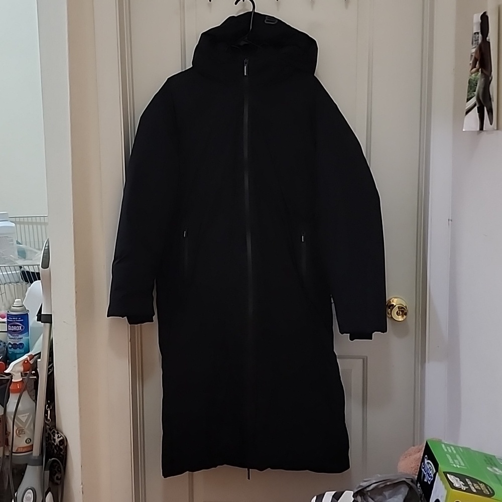 Aritzia Super Puff Parka